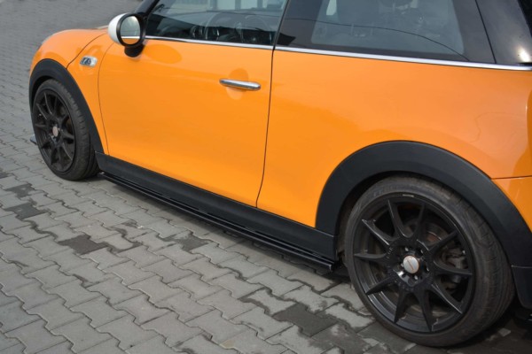 MAXTON DESIGN - Lišty pod prahy MINI COOPER S MK3 PREFACE 3-DOOR (F56) , Čierny lesk – Obrázok 2