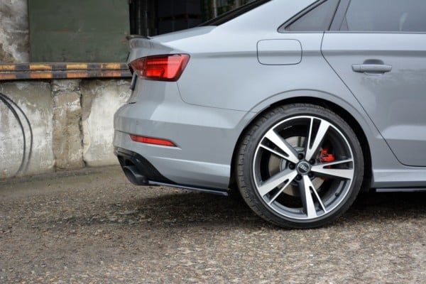 MAXTON DESIGN - Bočné difúzory zadného náraznika Audi RS3 8V FL Sedan , Čierny lesk – Obrázok 4