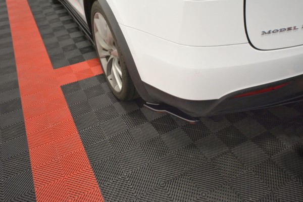 MAXTON DESIGN - Bočné difúzory zadného náraznika V.2 TESLA MODEL X , Čierny lesk – Obrázok 2