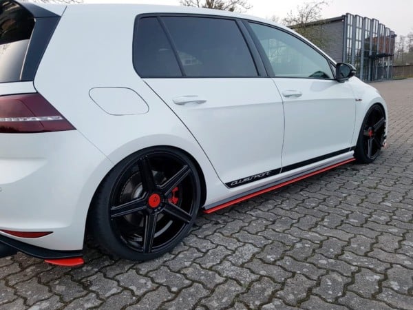 MAXTON DESIGN - Lišty pod prahy VW GOLF Mk7 GTI CLUBSPORT , RED