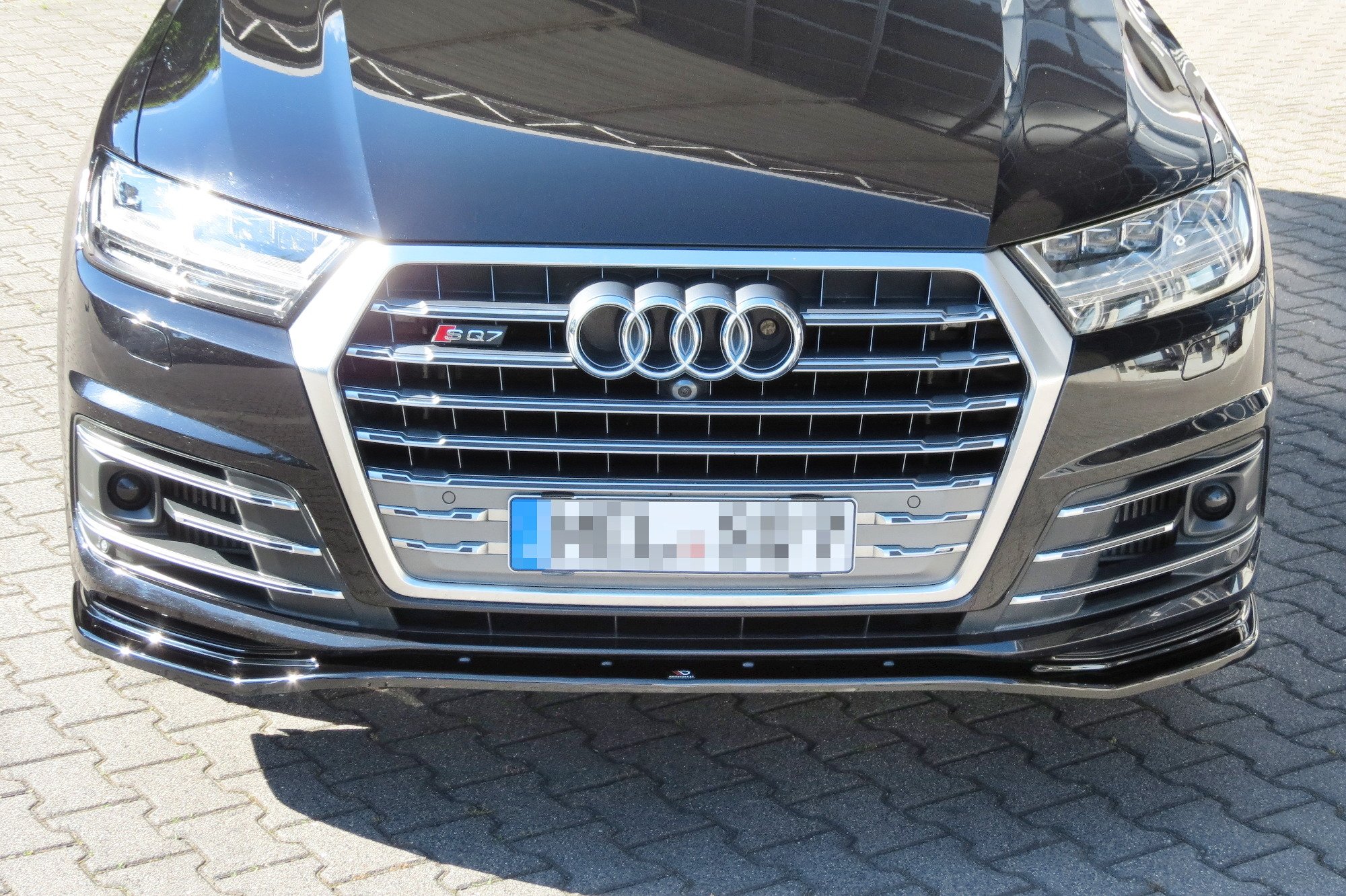MAXTON DESIGN - Spoiler pod Predný náraznik Audi SQ7 / Q7 S-Line Mk.2 , Čierny lesk