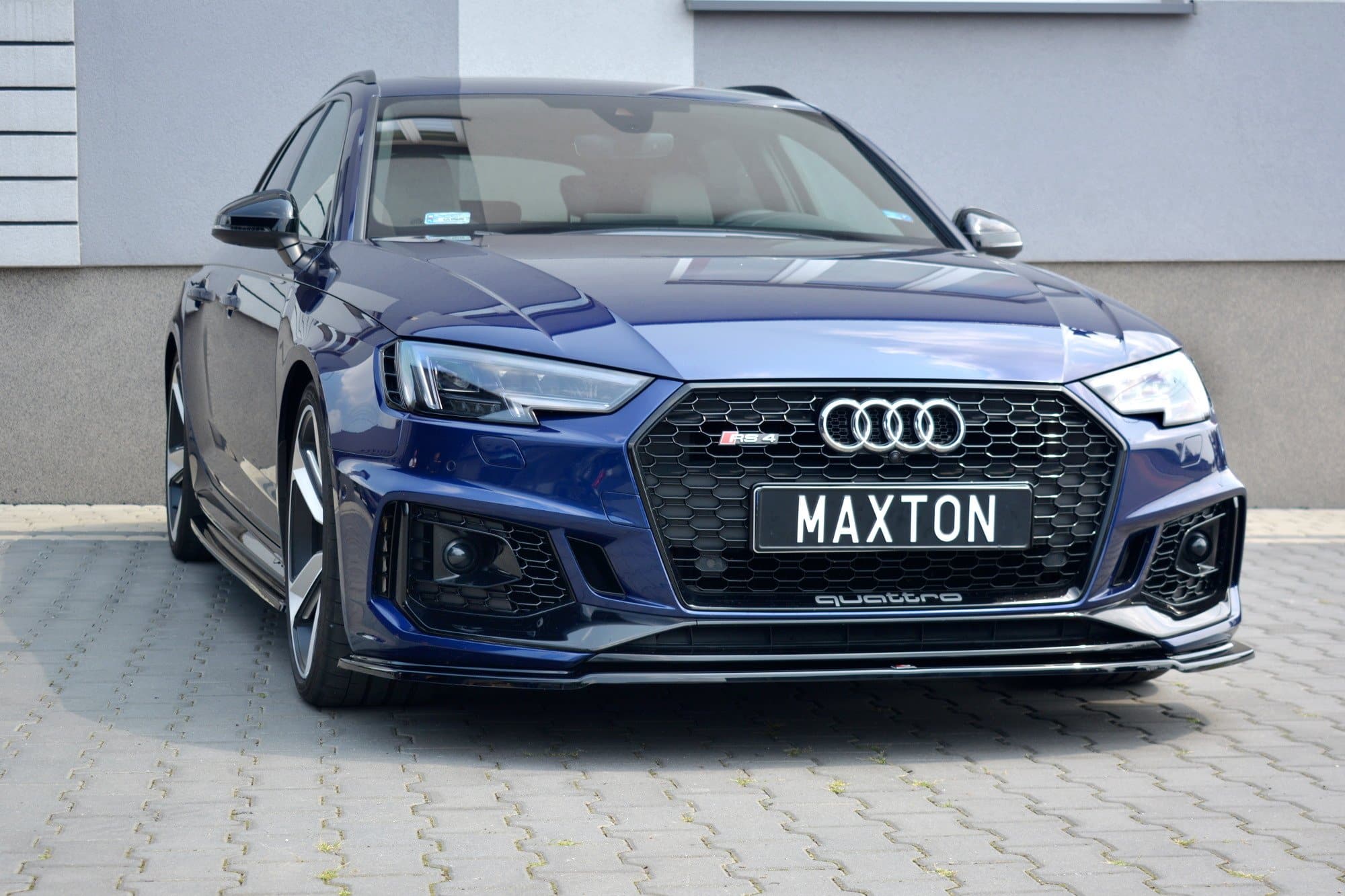 MAXTON DESIGN - Spoiler pod Predný náraznik V.2 Audi RS4 B9 , Čierny lesk – Obrázok 2