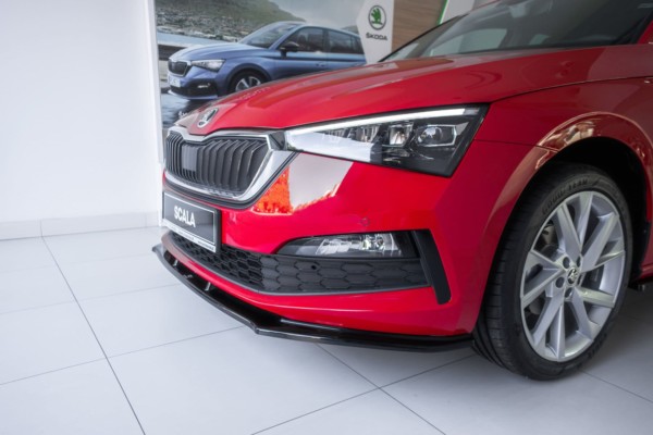 MAXTON DESIGN - Spoiler pod Predný náraznik   V.1 Skoda Scala , Čierny lesk – Obrázok 4