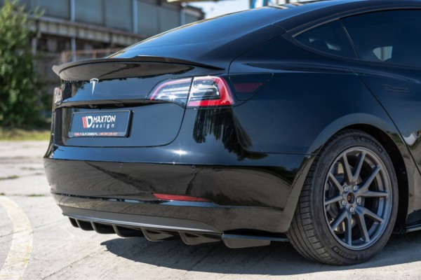 MAXTON DESIGN - Difúzor zadného náraznika  Tesla Model 3 , 
Čierny lesk – Obrázok 3