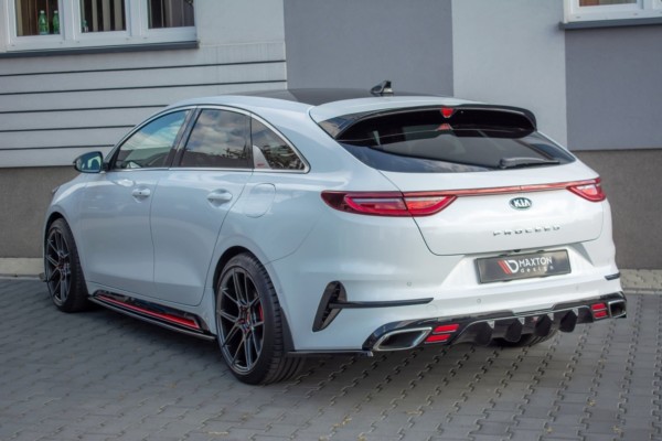 MAXTON DESIGN - Lišty pod prahy Kia ProCeed GT Mk 3 , Čierny lesk – Obrázok 2