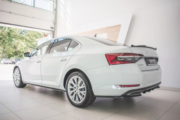 MAXTON DESIGN - Lišty pod prahy Skoda Superb Mk3 FL , Čierny lesk – Obrázok 4