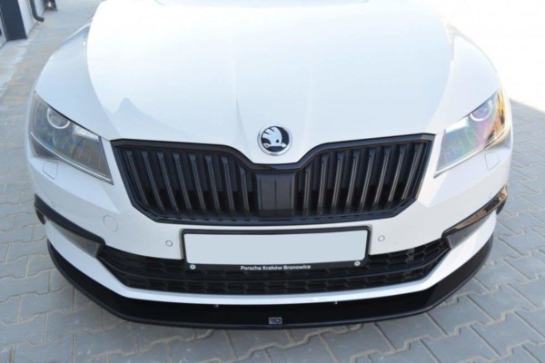 MAXTON DESIGN - Spoiler pod Predný náraznik   V.3 Skoda Superb Mk3 , Čierny lesk 
907 – Obrázok 3