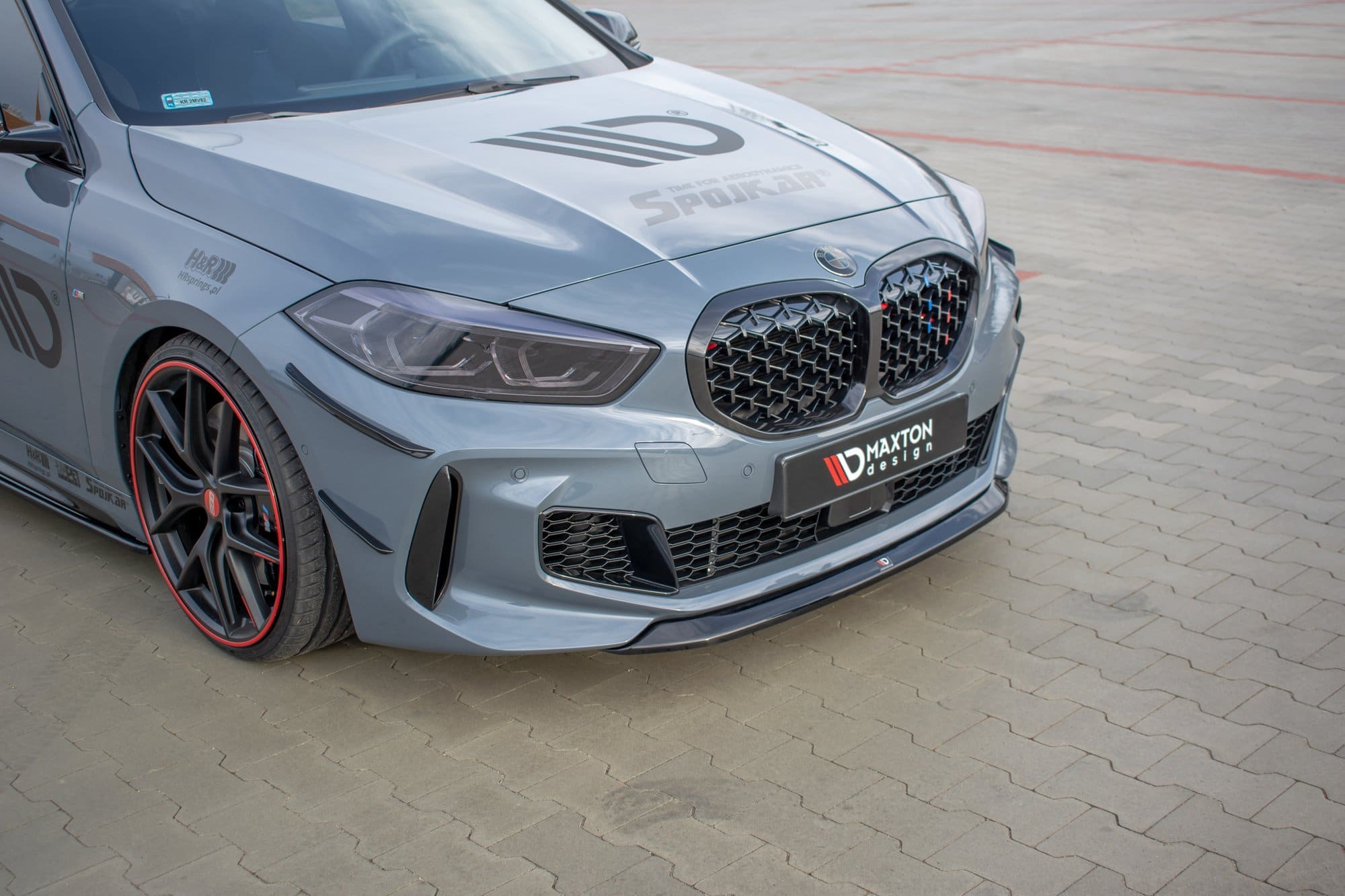 MAXTON DESIGN - Spoiler pod Predný náraznik V.2 for vhodné pre BMW 1 F40 M-Pack/ M135i , Čierny lesk – Obrázok 4