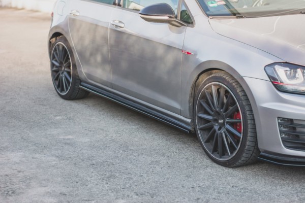 MAXTON DESIGN - Lišty pod prahy V.2 VW Golf 7 GTI (narrow) , Čierny lesk – Obrázok 3