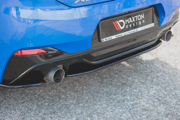 MAXTON DESIGN - Stredový spoiler pod zadný náraznik for vhodné pre BMW X2 F39 M-Pack , Čierny lesk – Obrázok 3