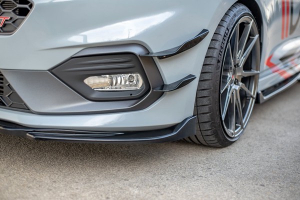 MAXTON DESIGN - Spoiler pod Predný náraznik   V.4 Ford Fiesta Mk8 ST / ST-Line , Čierny lesk – Obrázok 5