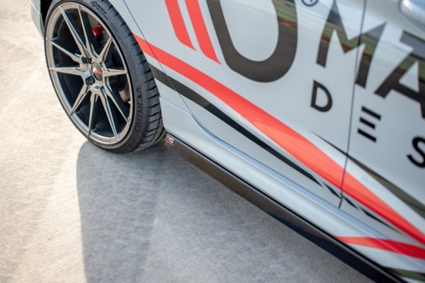 MAXTON DESIGN - Lišty pod prahy V.2 Ford Fiesta Mk8 ST / ST-Line , Čierny lesk – Obrázok 3