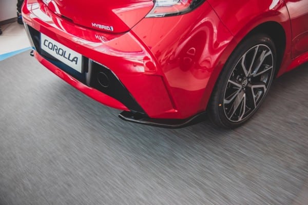 MAXTON DESIGN - Bočné difúzory zadného náraznika Toyota Corolla XII Hatchback , Čierny lesk – Obrázok 6