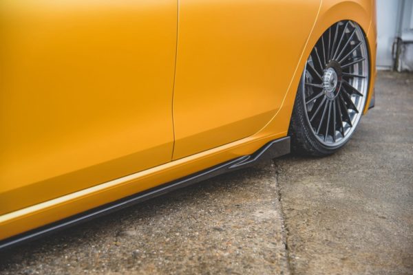 MAXTON DESIGN - Lišty pod prahy V.2 VW Golf 8 , Čierny lesk – Obrázok 4