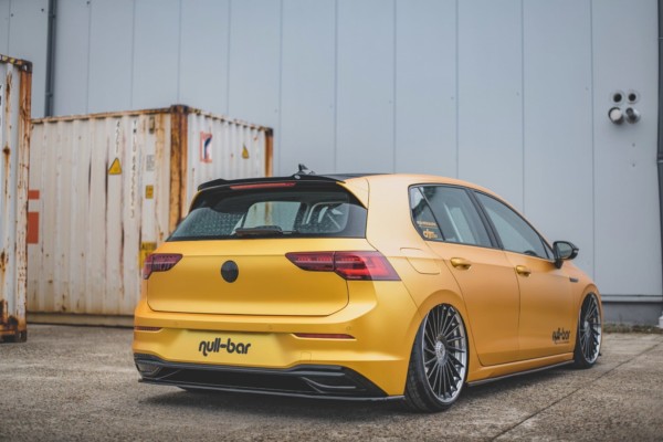 MAXTON DESIGN - Stredový spoiler pod zadný náraznik VW Golf 8 , Čierny lesk – Obrázok 4