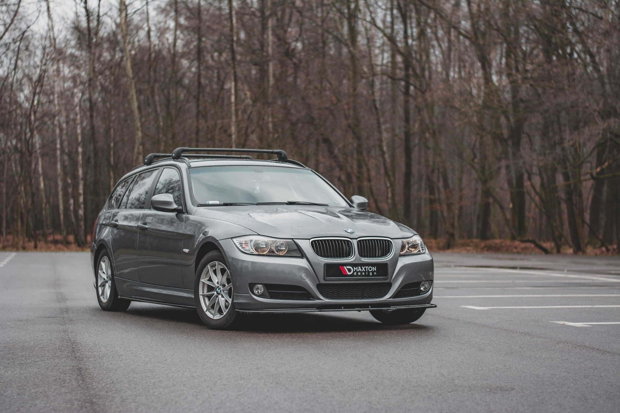 MAXTON DESIGN - Spoiler pod Predný náraznik V.2 vhodné pre BMW 3 E90/E91 Facelift , Čierny lesk – Obrázok 7