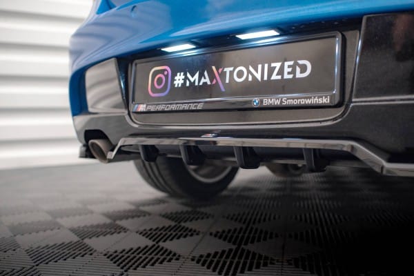 MAXTON DESIGN - Stredový spoiler pod zadný náraznik vhodné pre BMW 1 M-PACK E87 FACELIFT, Čierny lesk – Obrázok 5