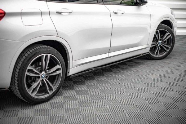 MAXTON DESIGN - Lišty pod prahy vhodné pre BMW X1 M-Pack F48,,Čierny lesk – Obrázok 3
