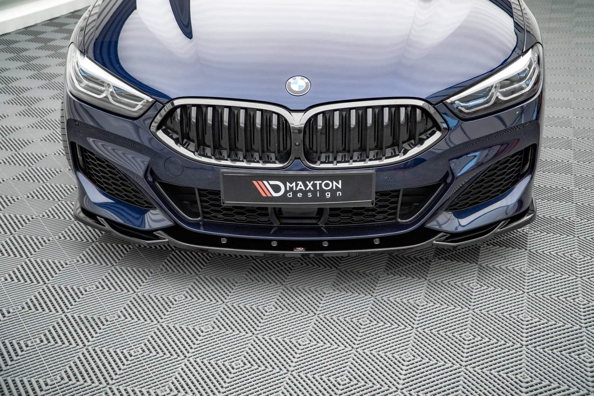 MAXTON DESIGN -Spoiler pod predný nárazník V.4 , vhodné pre BMW 8 COUPE M-PACK G15 / 8 GRAN COUPE M-PACK G16,Čierny lesk – Obrázok 3