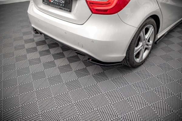 MAXTON DESIGN - Bočné difúzory pod zadný náraznik V.2, Mercedes-Benz A W176,Čierny lesk – Obrázok 3