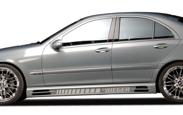 Rieger  nádstavce prahov -  Mercedes C-Class (W203) , Ľavá strana, s priehlbinou a 2 otvormi, plast ABS, 
vrátane- hliniková mriežka, Certifikát,montážne vybavenie