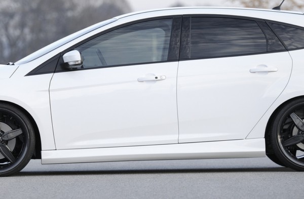 Rieger  nádstavce prahov -  pred Focus 3 , Ľavá strana, plast ABS, 
vrátane-montážne vybavenie, Certifikát