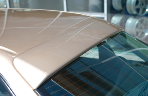 Rieger  kryt zadného okna -  Audi 80 Type 89 , plast ABS, 
vrátane- Certifikát,montážne vybavenie