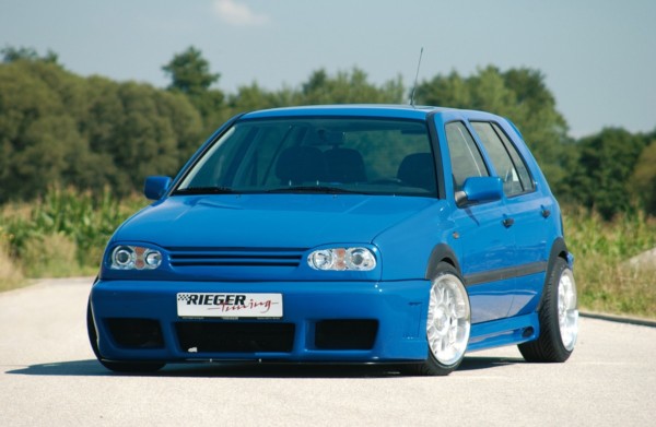 Rieger  grill -  VW Golf 3 , bez emblem, plast ABS, 
Certifikát,montážne vybavenie