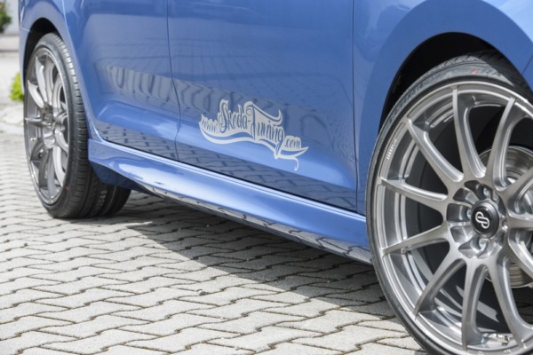 Rieger  nádstavce prahov -  Skoda Rapid (NH) , Pravá strana plast ABS, 
vrátane-montážne vybavenie, Certifikát