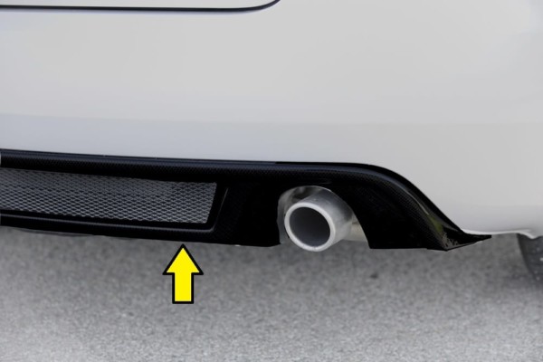 Rieger zadný podnáraznik -  Audi A4 (8H) , pre originál koncovky Ľavá strana + Pravá strana plast ABS,Čierny lesk, 
vrátane- hliniková mriežka,montážne vybavenie, Certifikát