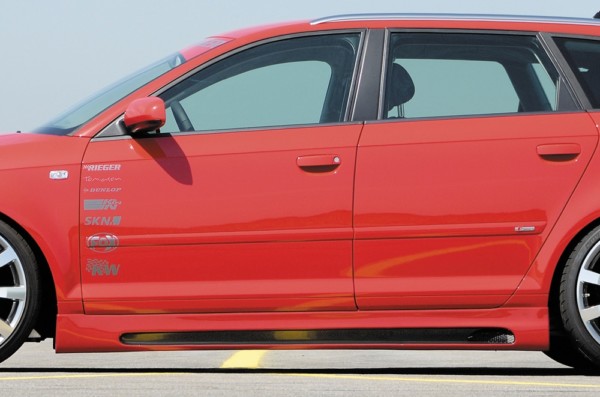 Rieger  nádstavce prahov -  Audi A3 (8P) , Ľavá strana, s priehlbinou, s otvorom,, plast ABS, carbon-look, 
vrátane- hliniková mriežka,montážne vybavenie,