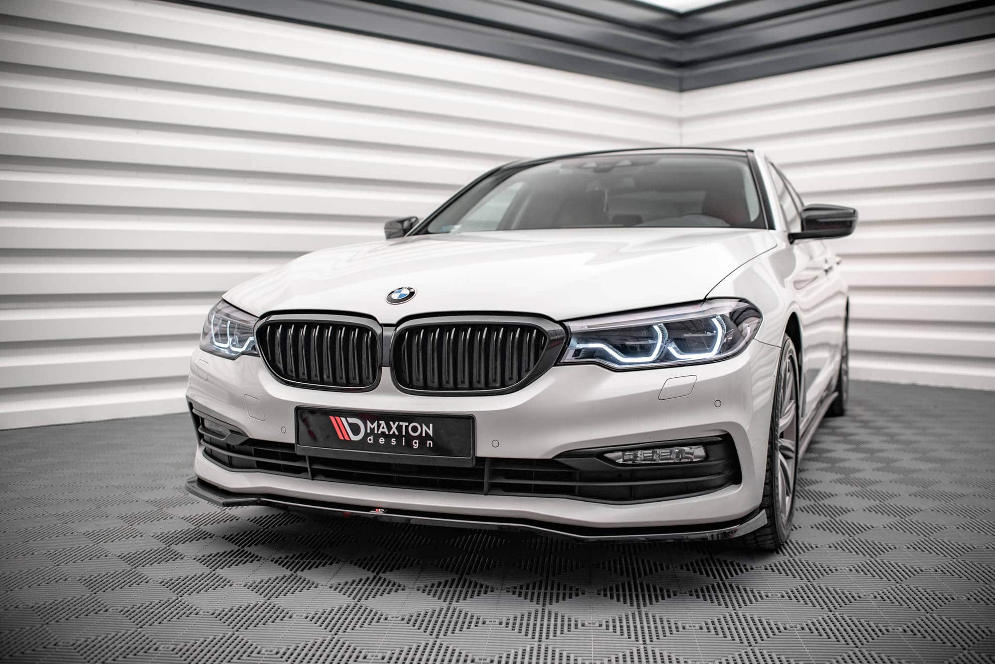 MAXTON DESIGN - Spoiler pod predný nárazník,vhodné pre BMW 5 G30 – Obrázok 4