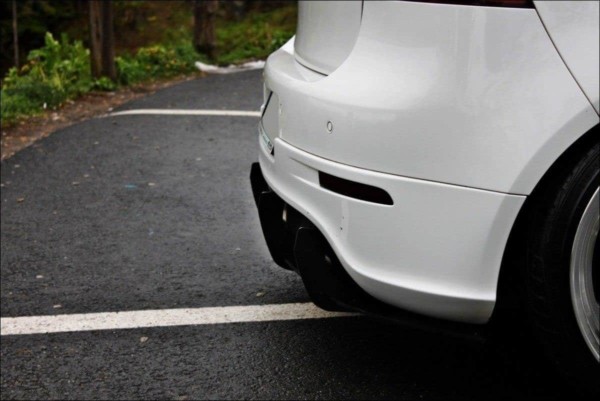 MAXTON DESIGN - Zadný difúzor, VW GOLF V R32 , Čierny plast – Obrázok 3