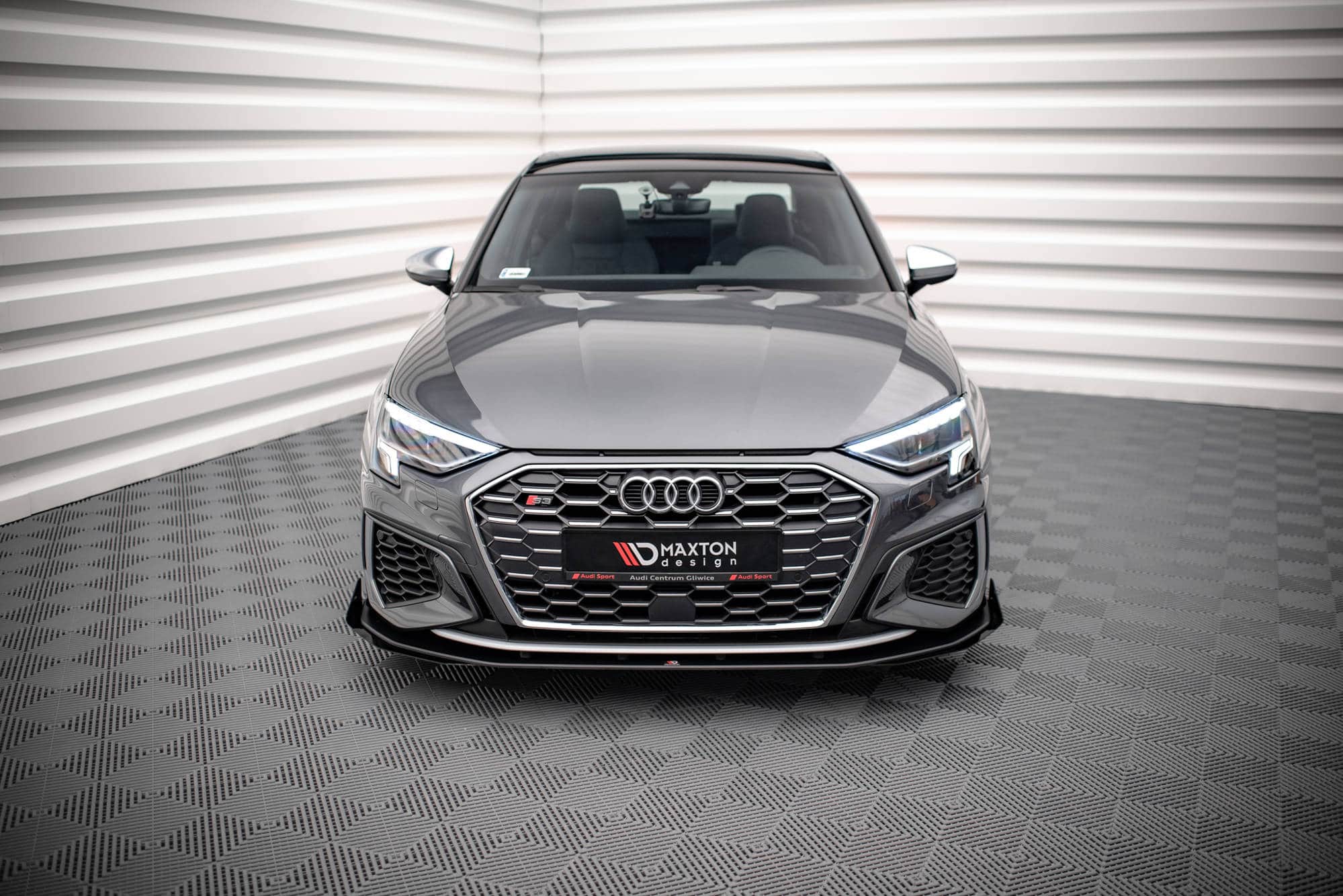 MAXTON DESIGN -Spoiler pod predný náraznik + Čierne lesklé splitre , AUDI S3 / A3 S-LINE 8Y – Obrázok 2