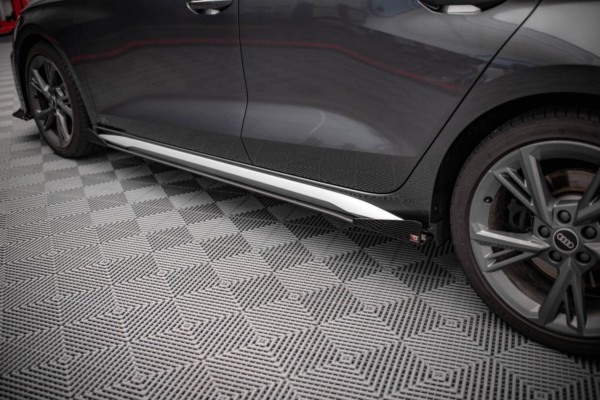 MAXTON DESIGN -Lišty pod bočné prahy + Čierne lesklé splitre , AUDI S3 / A3 S-LINE 8Y – Obrázok 3