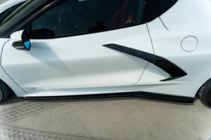 MAXTON DESIGN - Lišty pod bočné prahy CHEVROLET CORVETTE C8 – Obrázok 4