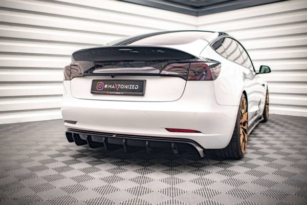 MAXTON DESIGN - Difúzor zadného nárazníka V.2 TESLA MODEL 3 – Obrázok 6