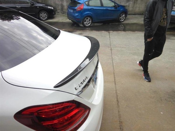 Spoiler kufra- Mercedes-Benz C W205 Carbon