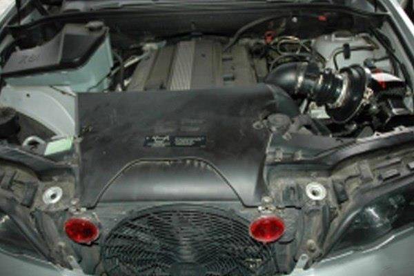 Športové sanie Simota Carbon Air Intake BMW X5 3.0 L6 M54 24V 01- Carbon Fiber Aero Form CF610-14 – Obrázok 4