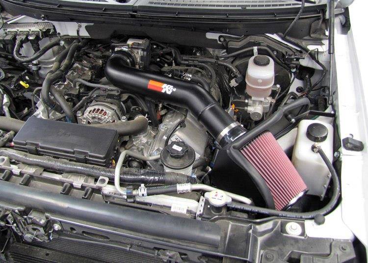 Športové sanie K&N Ford F150 SVT Raptor 6.2L 77-2579KTK – Obrázok 3