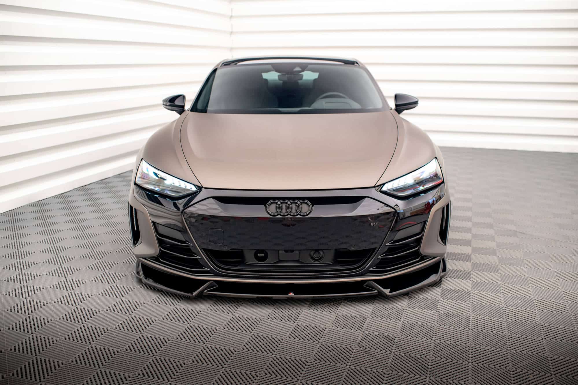 MAXTON DESIGN - Spoiler pod predný nárazník V.1 AUDI E-TRON GT / RS GT RS MK1 – Obrázok 2