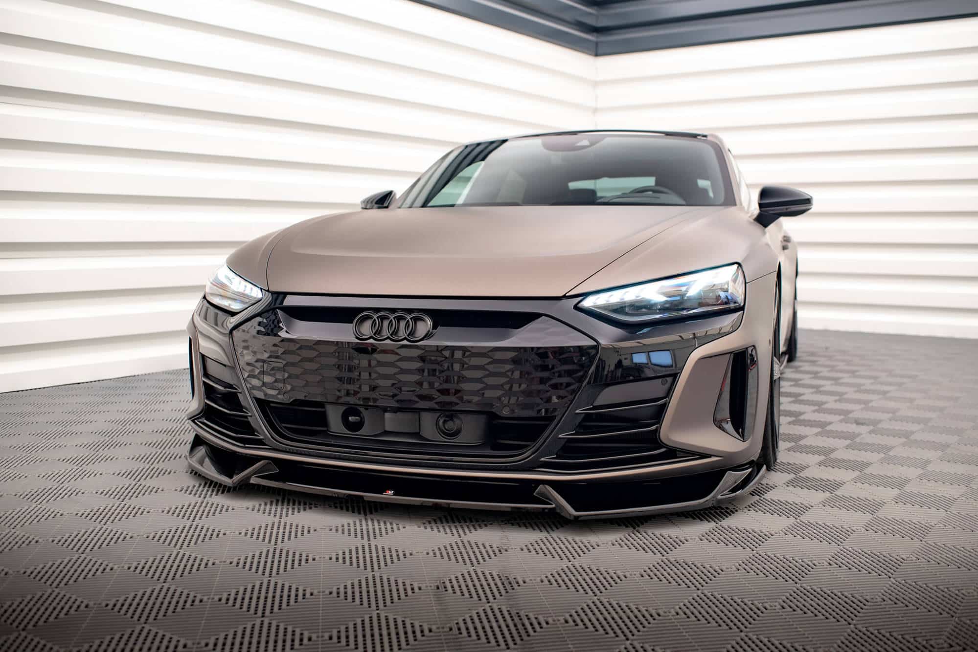 MAXTON DESIGN - Spoiler pod predný nárazník V.1 AUDI E-TRON GT / RS GT RS MK1 – Obrázok 4