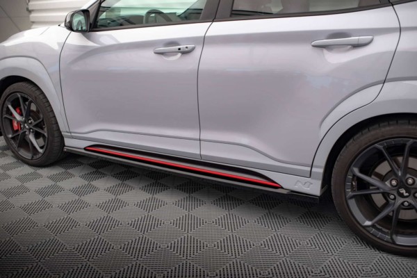 MAXTON DESIGN - Lišty pod bočné prahy V.1 HYUNDAI KONA N MK1, Čierny lesk – Obrázok 3
