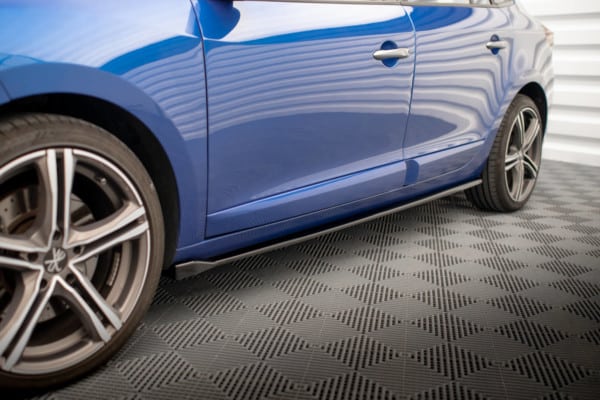 MAXTON DESIGN - Lišty pod bočné prahy RENAULT MEGANE GT LINE GRANDTOUR MK3 FACELIFT, Čierny lesk – Obrázok 3