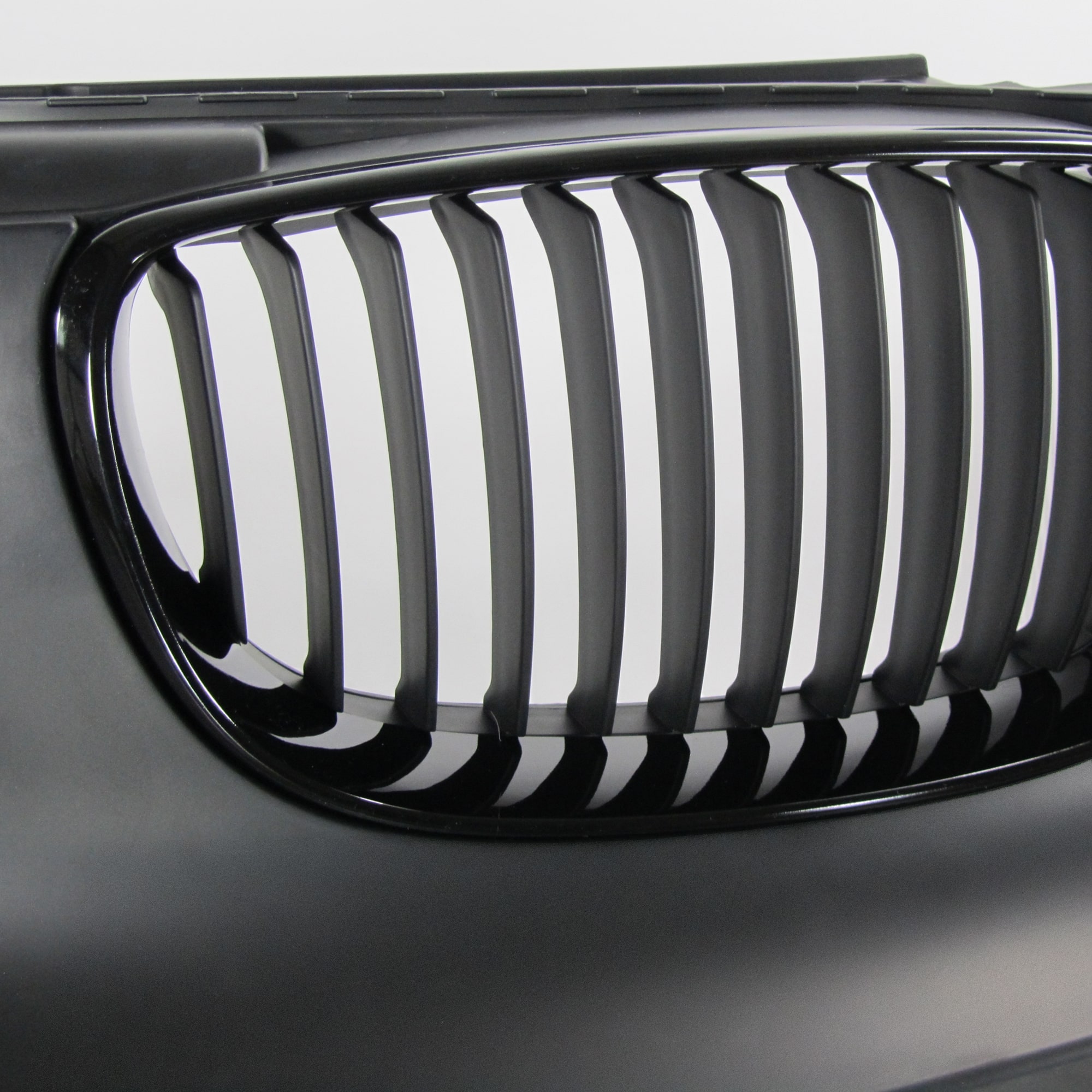 Predný nárazník spolu s maskou - BMW 1er E81 (3 dverové) E82 (Coupe) E87 (5 dverové) E88 (Cabrio) rok 2004-2013 – Obrázok 5