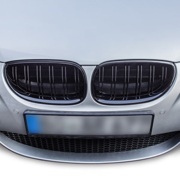 Maska čierna lesklá  - BMW 5er E60 rok 2003-2010, – Obrázok 4