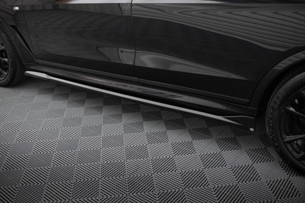 MAXTON DESIGN - Lišty pod bočné prahy vhodné pre BMW X7 M-PACK G07 FACELIFT, Čierny lesk – Obrázok 2