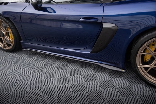 MAXTON DESIGN -Lišty pod bočné prahy  PORSCHE 718 CAYMAN GT4 RS 982C, Čierny lesk – Obrázok 3