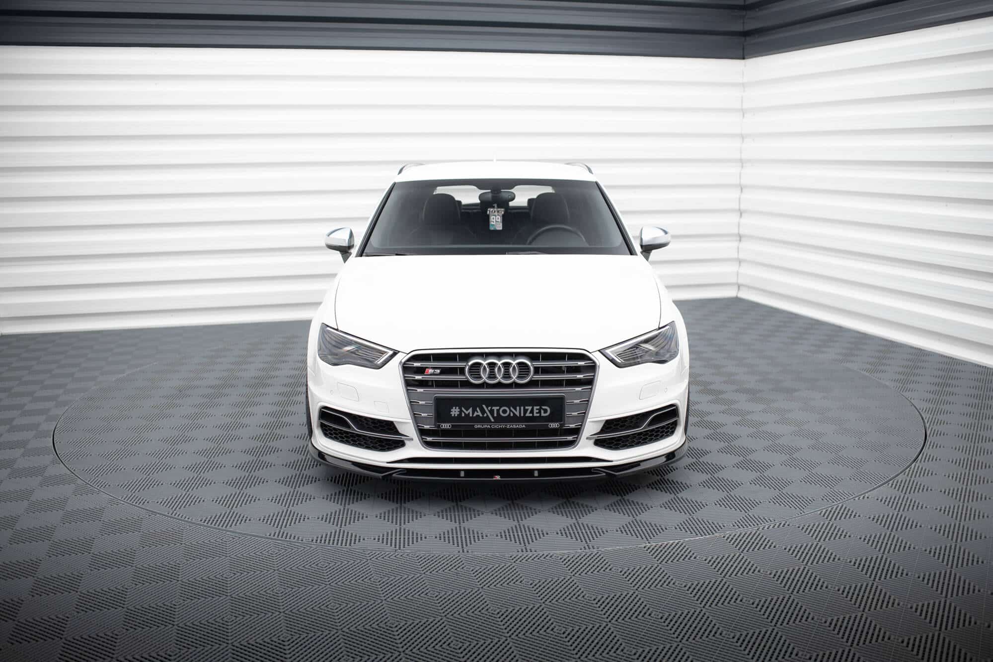 MAXTON DESIGN -Spoiler pod predný nárazník V.2 , AUDI S3 / A3 S-LINE SPORTBACK / HATCHBACK 8V ,Čierny lesk – Obrázok 3