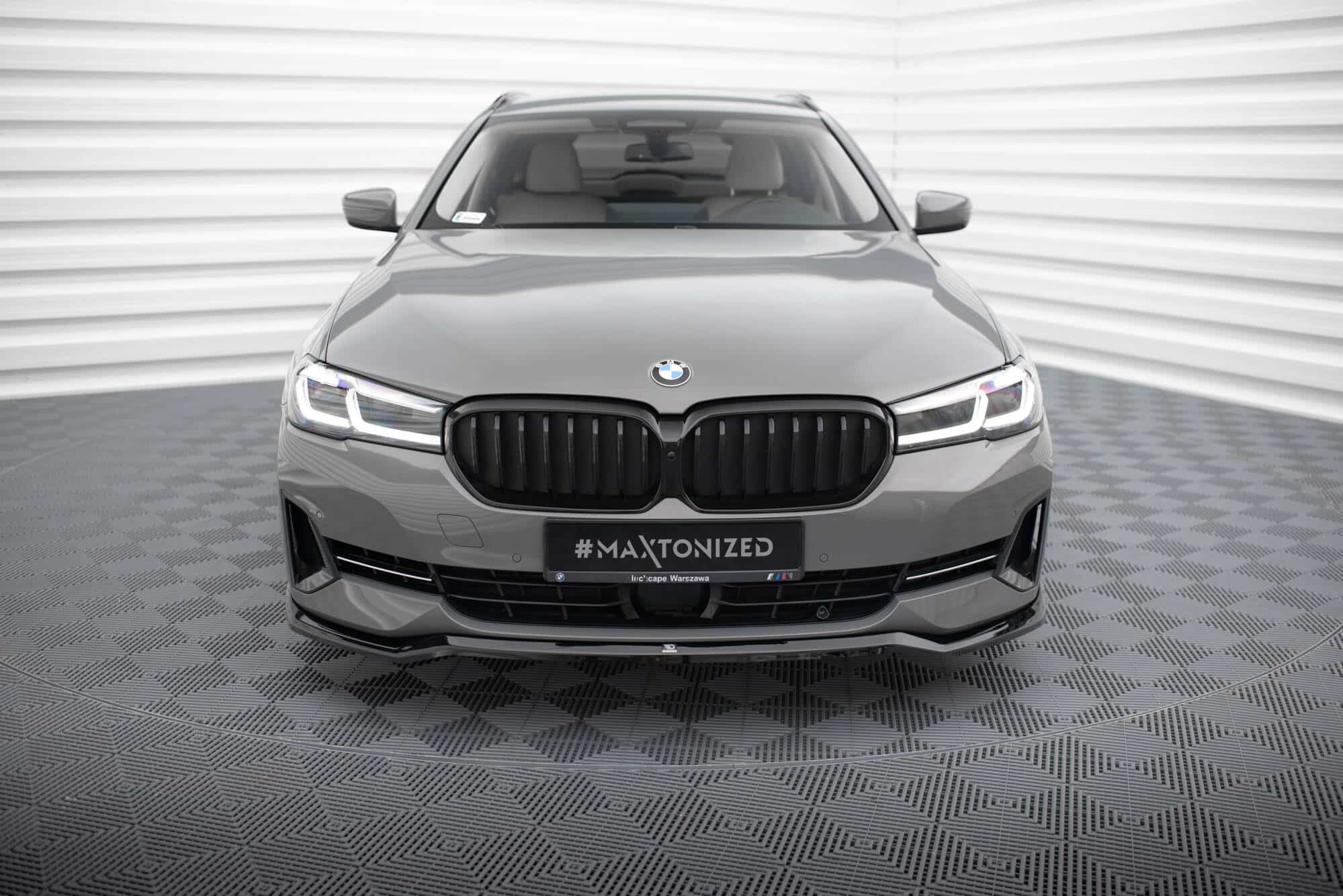MAXTON DESIGN - Spoiler pod predný nárazník V.2 vhodné pre BMW 5 G30 / G31 FACELIFT, Čierny lesk – Obrázok 2